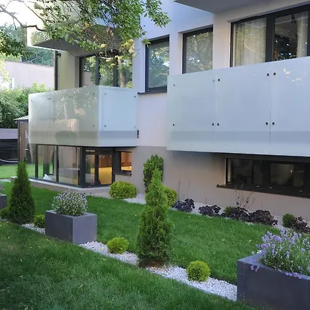 Hello Haffner Couette-café 3*